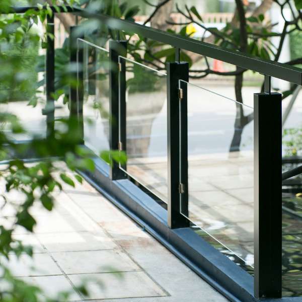 ค่าสำรวจราวกันตกอลูมิเนียม พร้อมบริการติดตั้ง-1