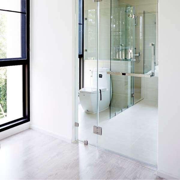 ฉากกั้นอาบน้ำ ROYALE 2000 บานเปิด+บานฟิกซ์ อุปกรณ์สีเงินเงา-1