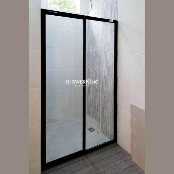 ฉากกั้นอาบน้ำ SARANDON II Plus บานเลื่อนหน้าตรง 2 ตอน แบบมีเฟรมสีดำ-1
