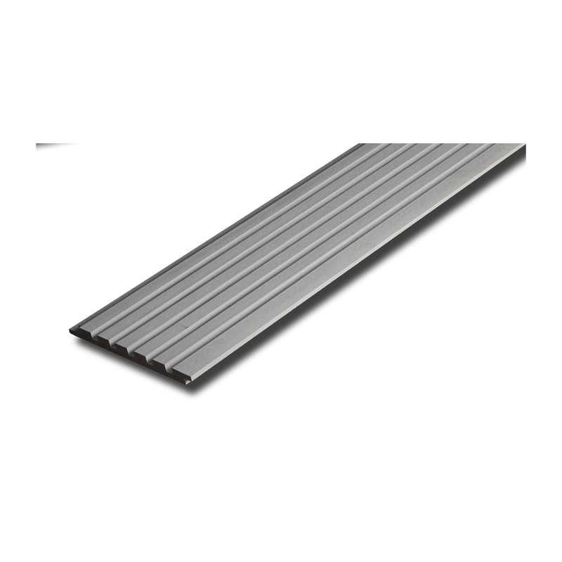 ผนังตกแต่ง เอสซีจี  รุ่นโมดิน่า-เอ็ม3 ขนาด 30x300x2.3 ซม. สีซีเมนต์-1